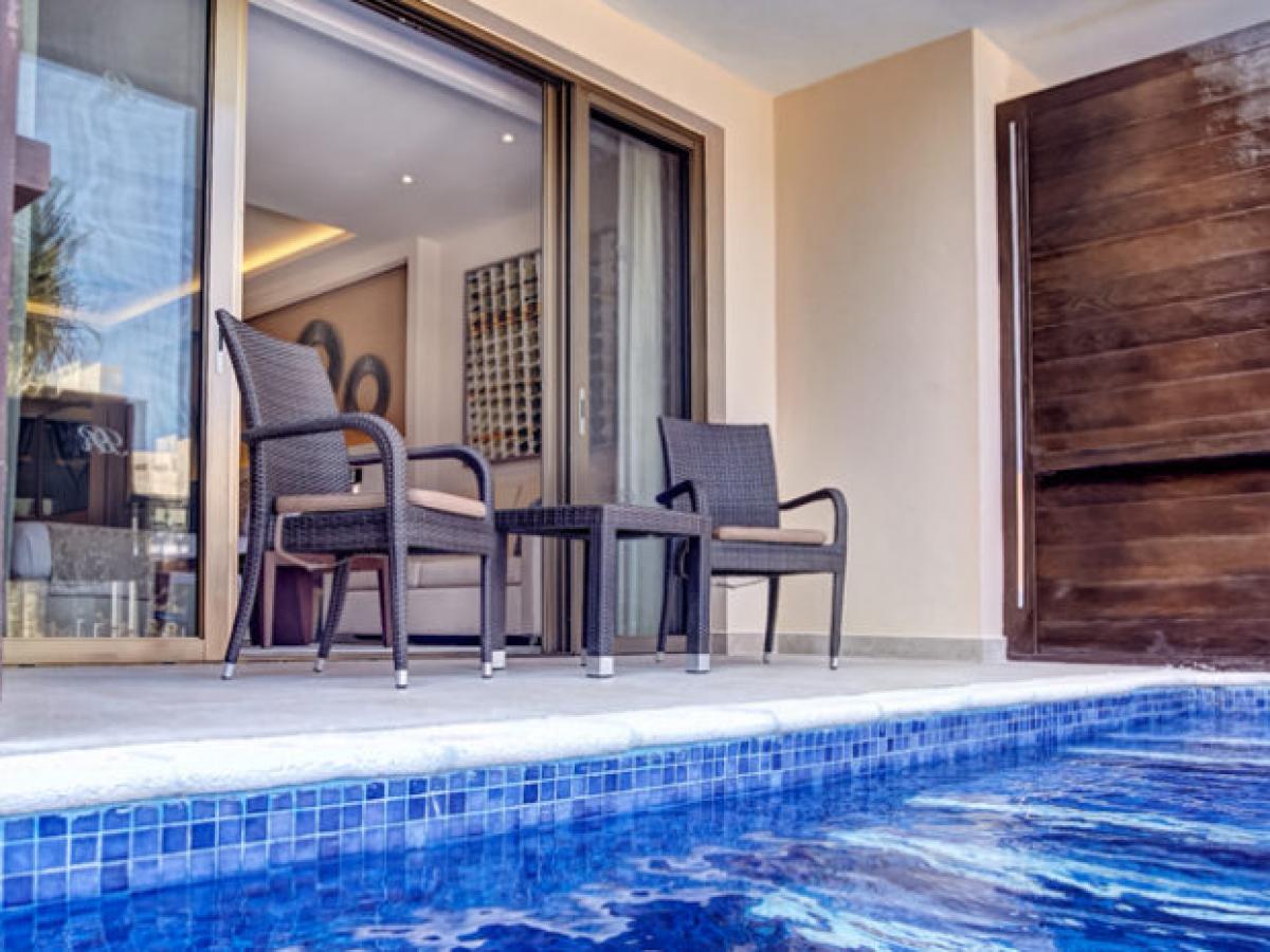 Hideaway Royalton Punta Cana - Luxury Suite Swim Out