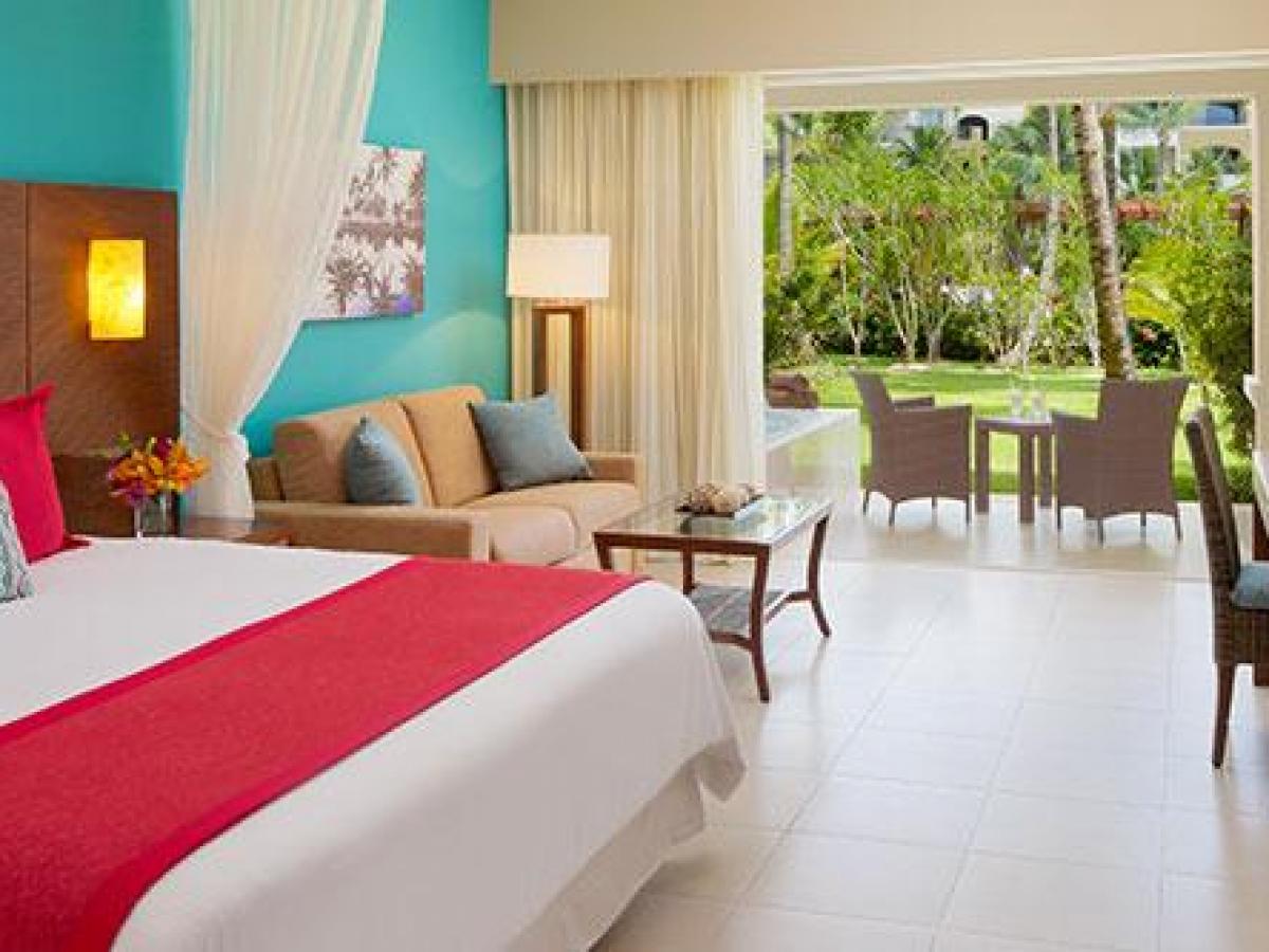 Secrets Royal Beach Punta Cana Dominican Republic - Preferred Club Junior Suite 