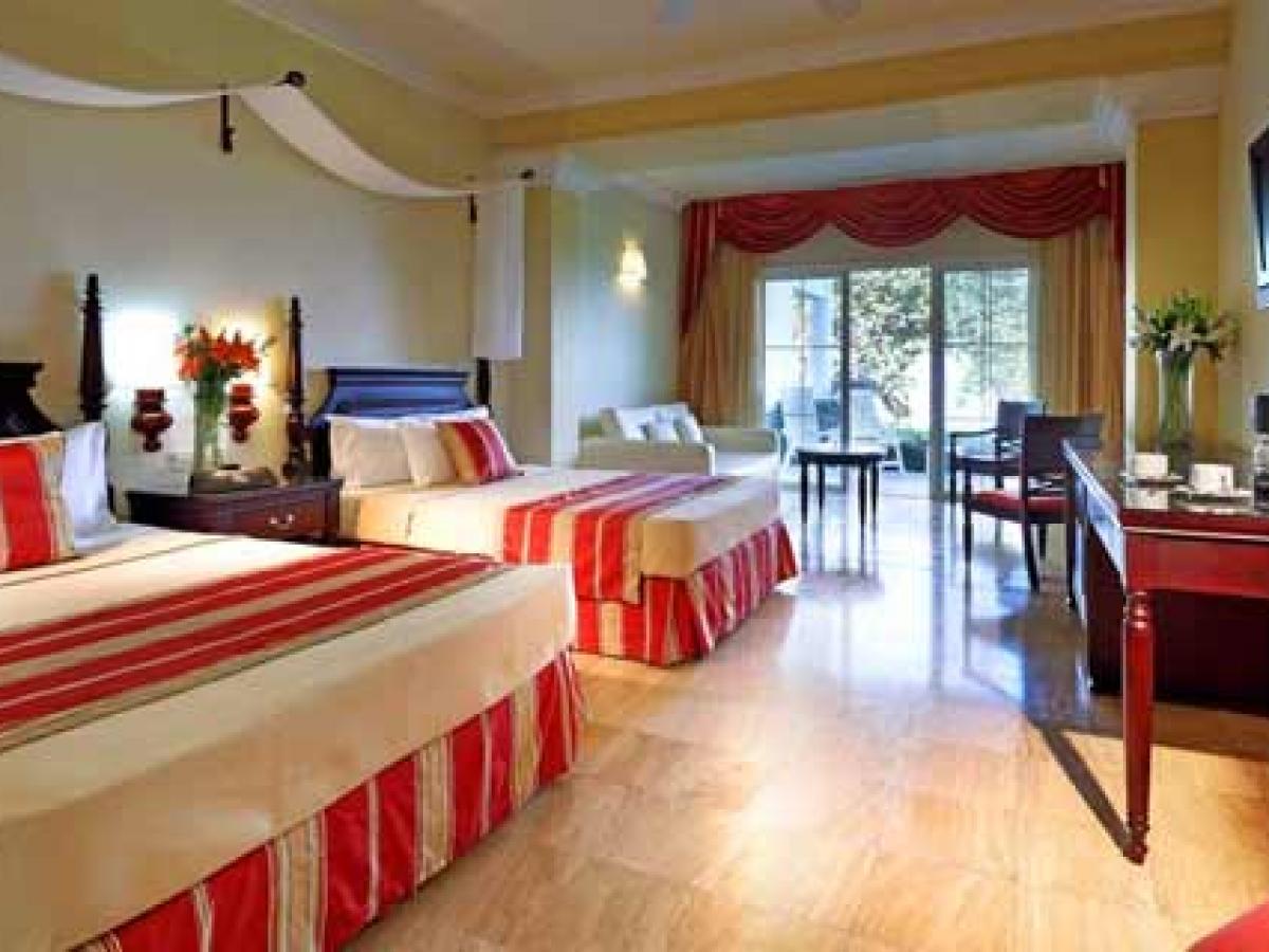Grand Palladium Resort & Spa Montego Bay Jamaica - Junior Suite