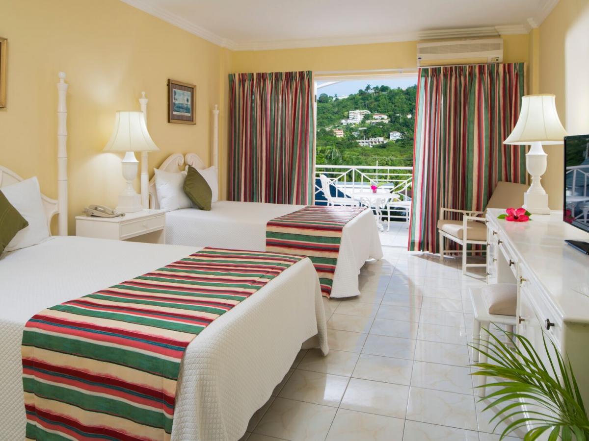 SeaGarden Beach Resort Jamaica - Deluxe Garden View Room
