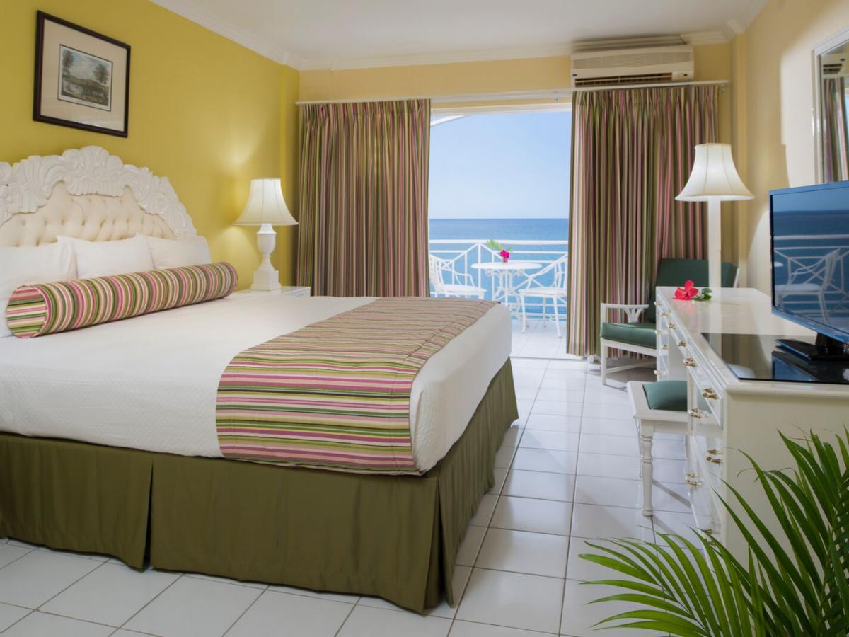 SeaGarden Beach Resort Jamaica - Deluxe Ocean View