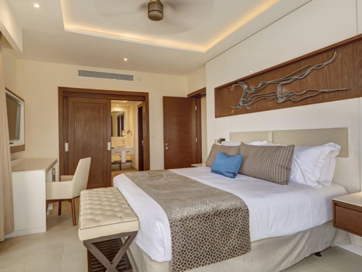 Hideaway Negril Jamaica - Luxury Penthouse One Bedroom