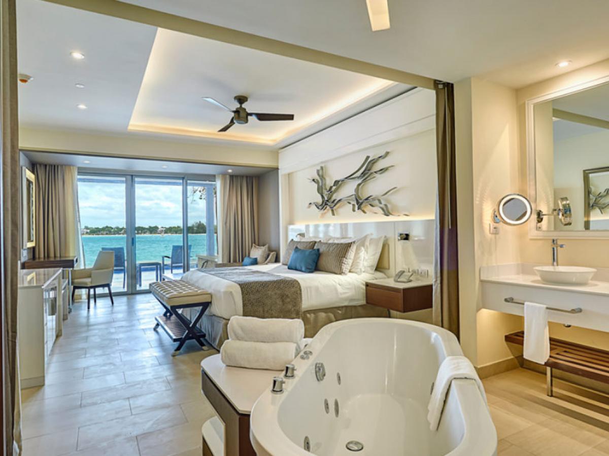 Royalton Negril Jamaica - Luxury Junior Suite Ocean View
