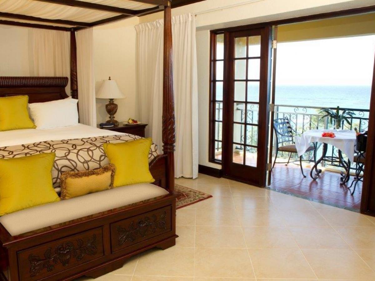 Jewel Dunn's River Beach Resort & Spa Jamaica - Honeymoon Haven 