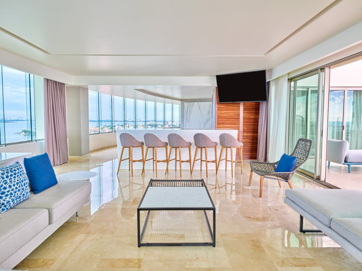 live aqua beach resort cancun presidential suite living room