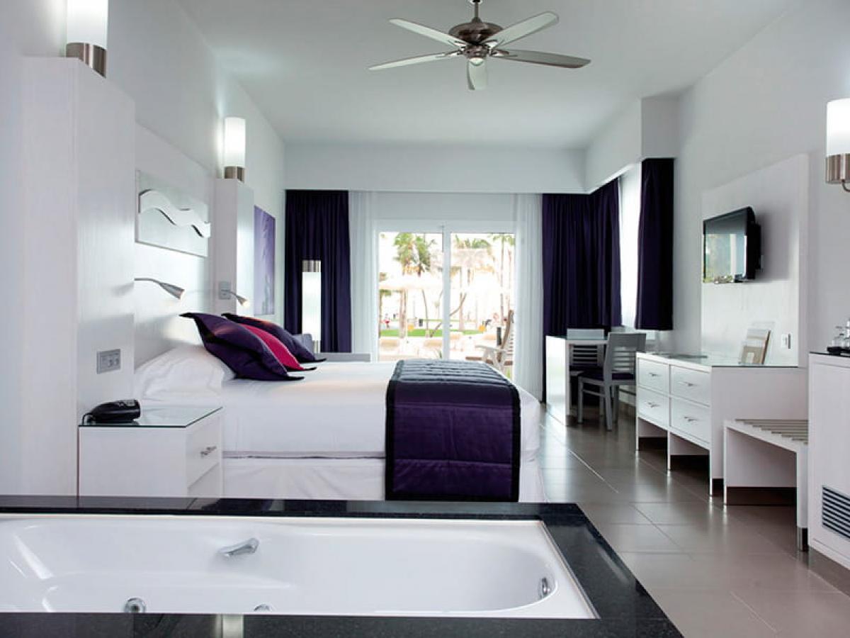 Riu Palace Peninsula Cancun, Mexico - Villa Junior Suite Jacuzzi Ocean View Adul