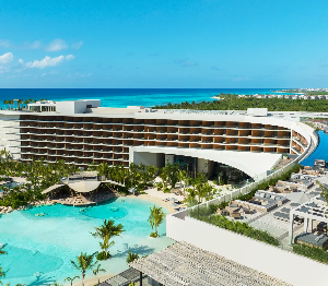 Secrets Moxche Resort