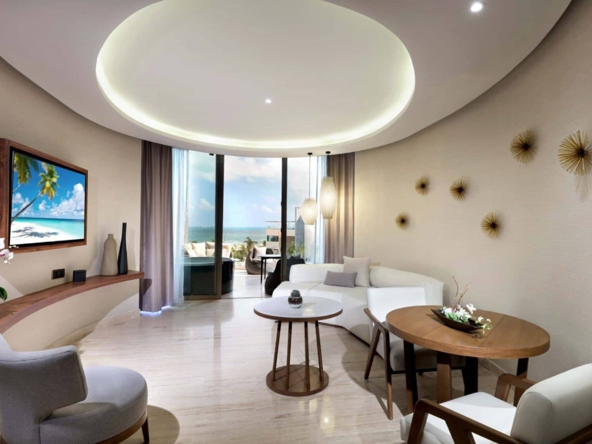 TRS Coral Loft Suite Jacuzzi Ocean View Interior