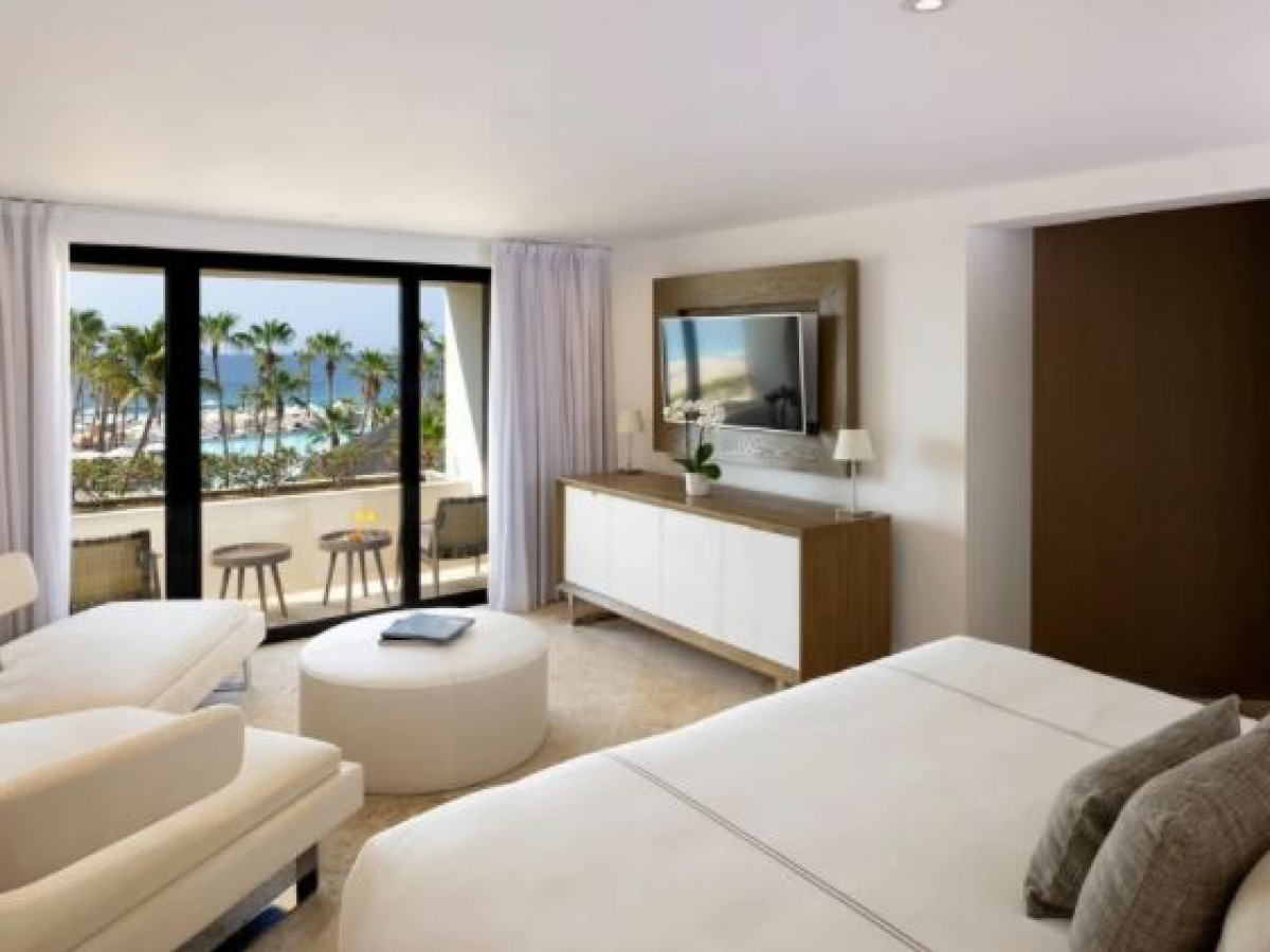 PARADISUS LOS CABOS THE RESERVE DELUXE MASTER SUITE 