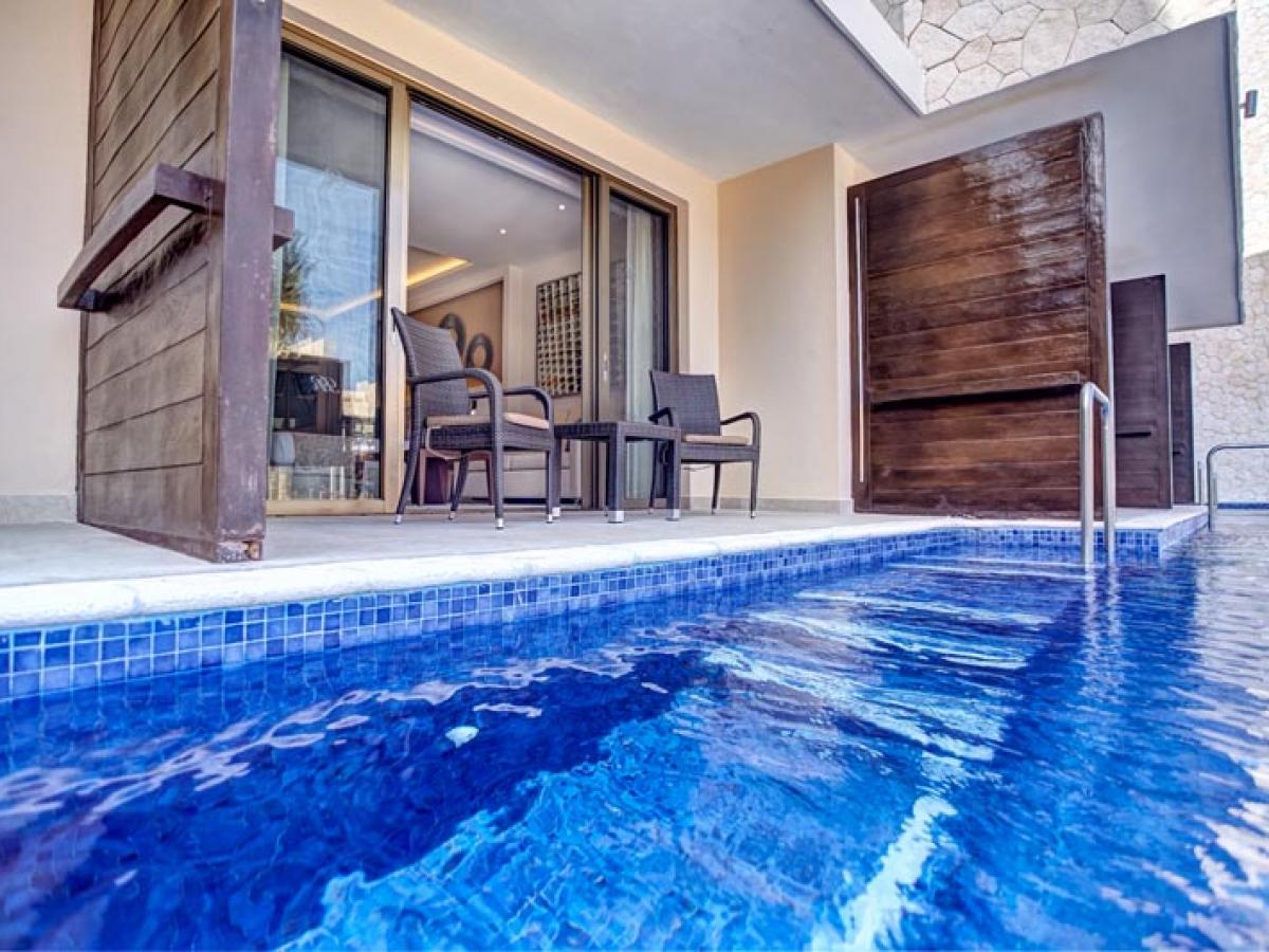 Hideaway Royalton Riviera Cancun Mexico - Luxury Suite Ocean Vie
