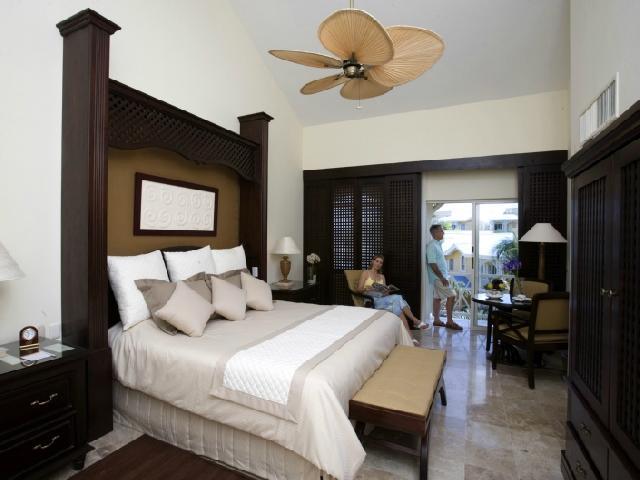 Royal Hideaway Playacar Playa Del Carmen Mexico - Luxury Room