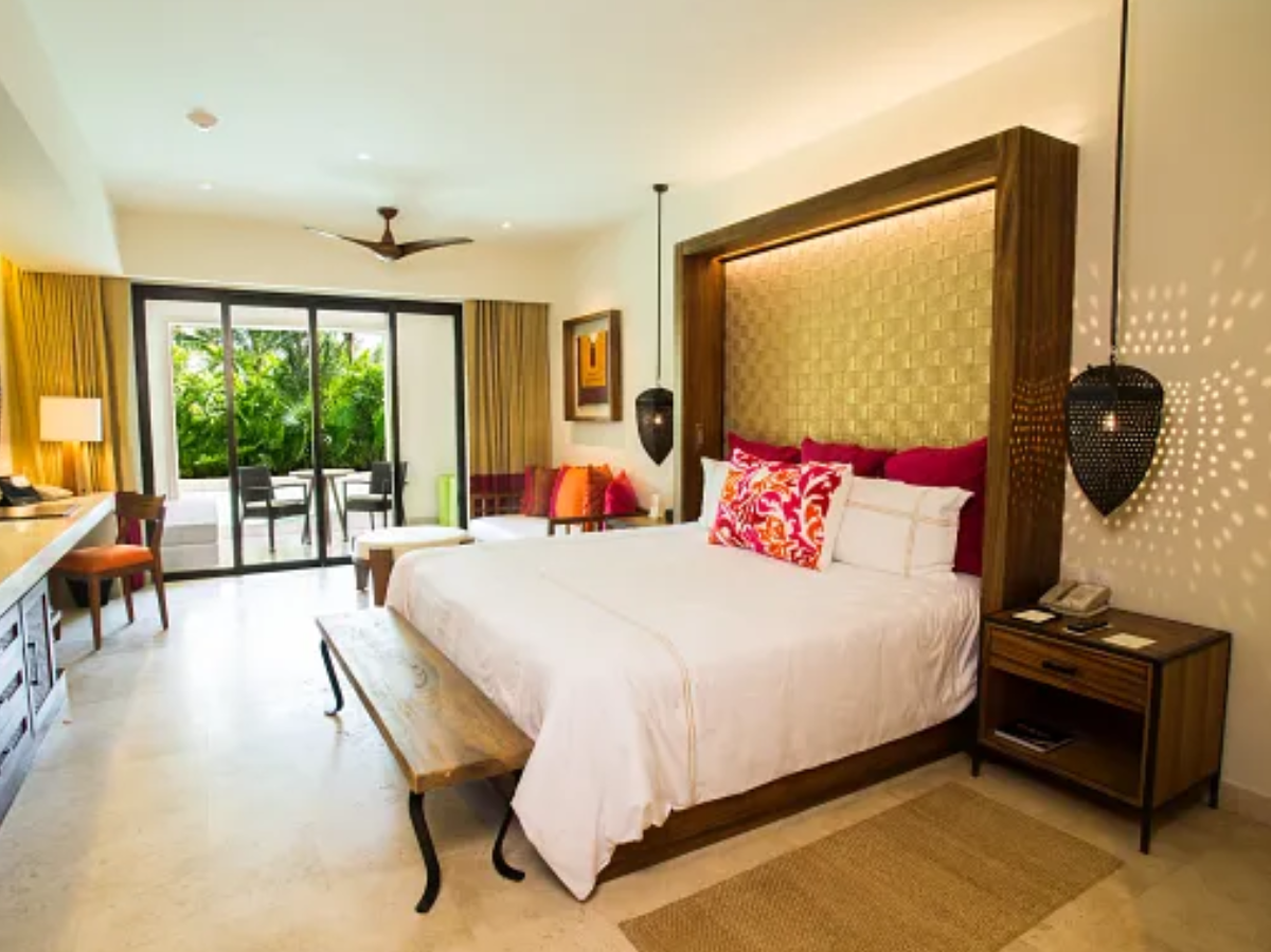 Secrets Akumal Preferred Club Junior Suite Swim Out